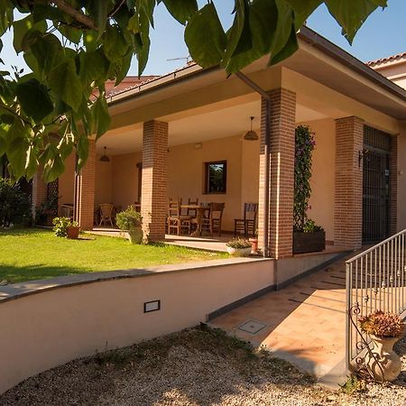 B&B Corte Degli Struzzi بيشا رومانا المظهر الخارجي الصورة